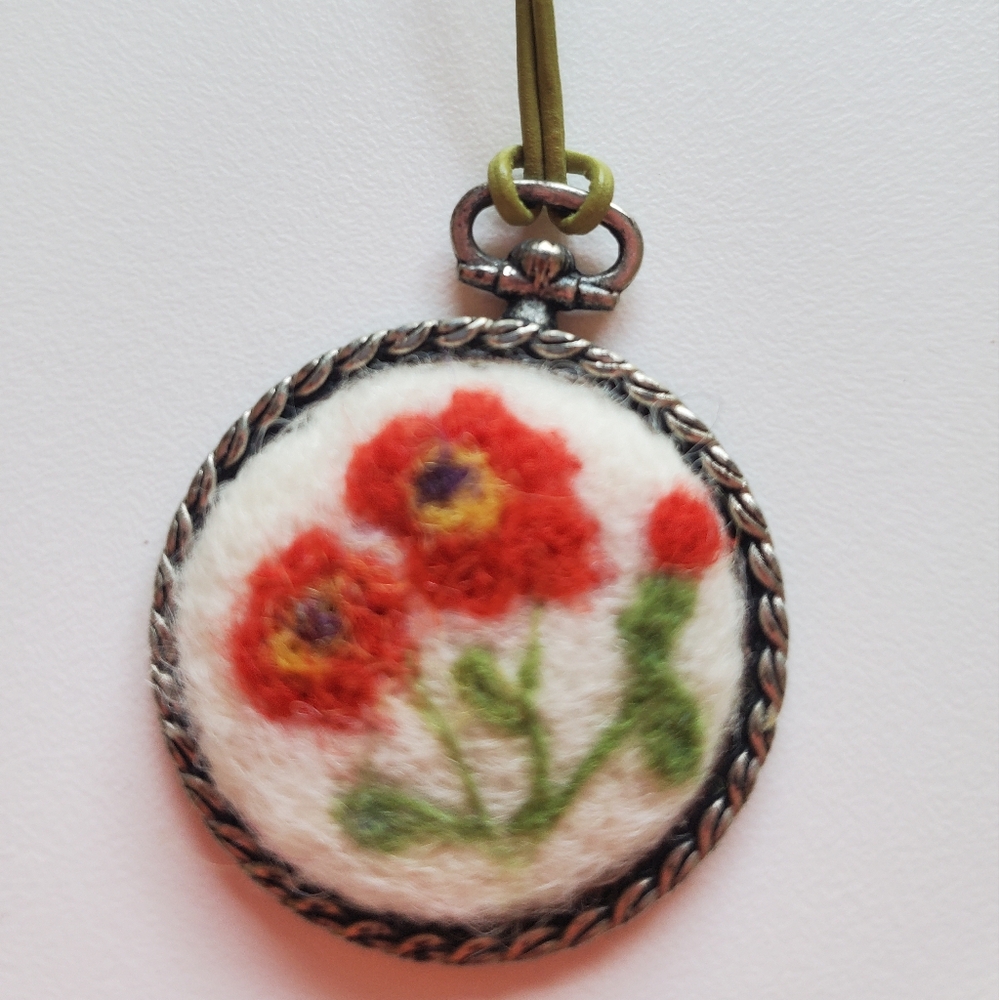 Floral Pendant Necklace - White Red and Green